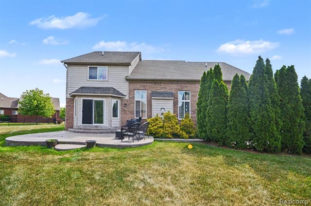 Builiding view thirty five for 26820 Alderman, Harrison Township, MI. 48045