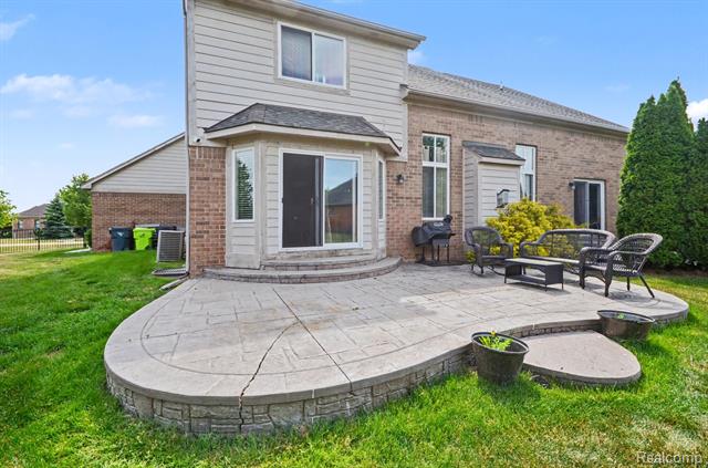 Builiding view thirty four for 26820 Alderman, Harrison Township, MI. 48045