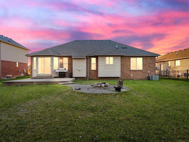 Builiding view fifty for 52802 Delena, Macomb, MI. 48042