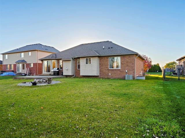 Builiding view forty seven for 52802 Delena, Macomb, MI. 48042