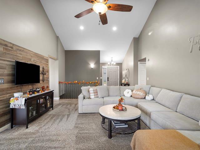 Builiding view nine for 52802 Delena, Macomb, MI. 48042