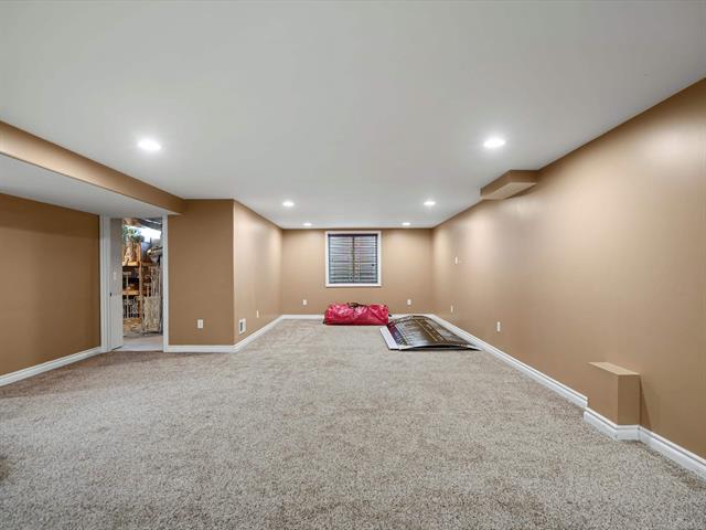 Builiding view twenty four for 52802 Delena, Macomb, MI. 48042