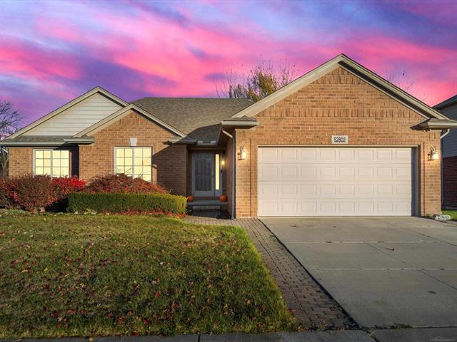 front view for 52802 Delena Dr, Macomb, Mi. 48042