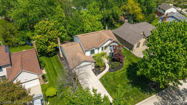 Builiding view forty eight for 44962 Steeple Path, Novi, MI. 48375