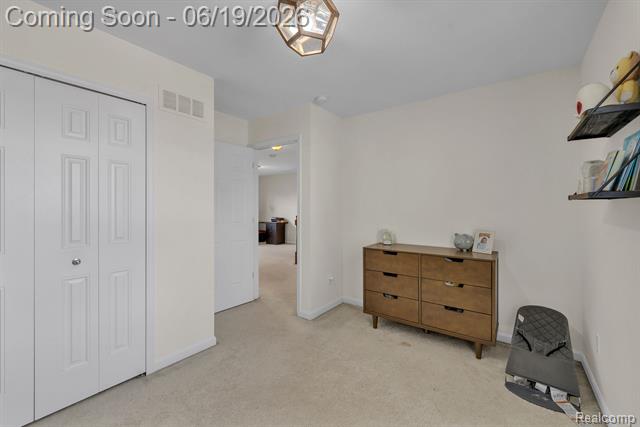 Builiding view twenty one for 50647 Bredenbury, Macomb, MI. 48044