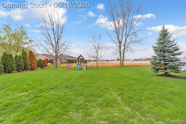 Builiding view twenty six for 50647 Bredenbury, Macomb, MI. 48044