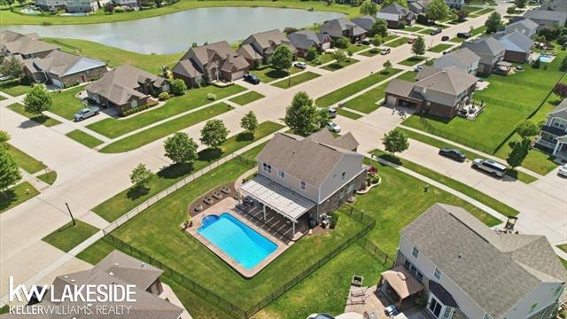 Builiding view fifty one for 21965 Bellewood, Macomb, MI. 48044
