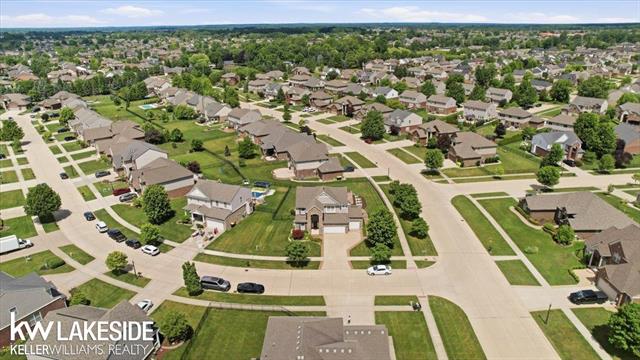Builiding view fifty three for 21965 Bellewood, Macomb, MI. 48044