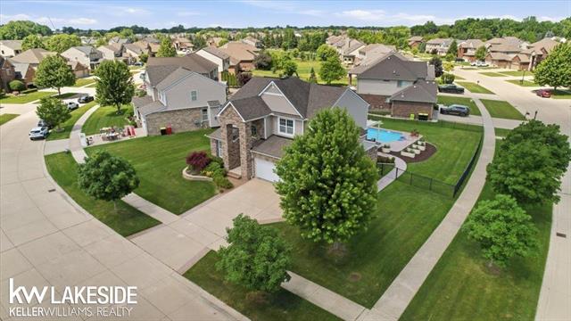 Builiding view fifty two for 21965 Bellewood, Macomb, MI. 48044