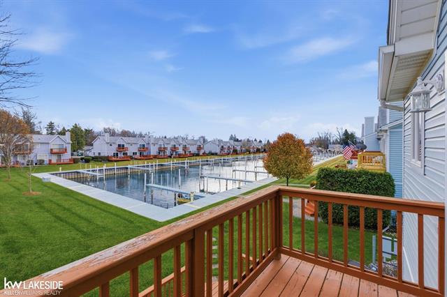 Builiding view four for 140 Kenyon, Algonac, MI. 48001