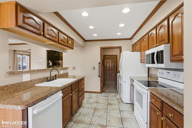 Builiding view fourteen for 140 Kenyon, Algonac, MI. 48001