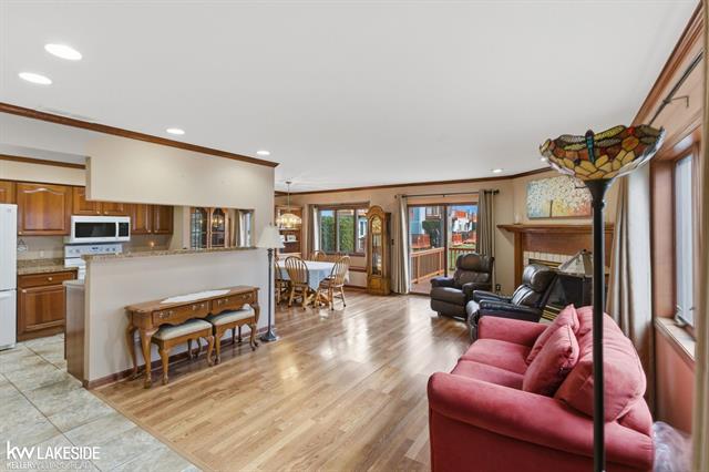 Builiding view ten for 140 Kenyon, Algonac, MI. 48001