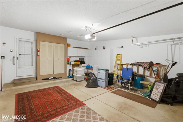 Builiding view thirty five for 140 Kenyon, Algonac, MI. 48001