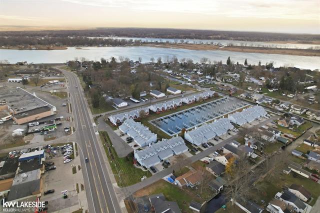 Builiding view thirty one for 140 Kenyon, Algonac, MI. 48001