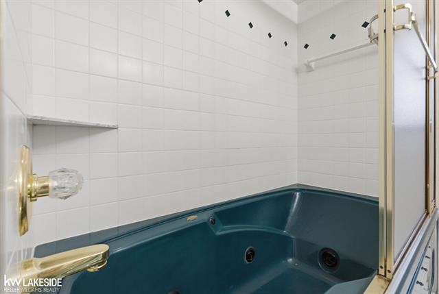 Builiding view twenty five for 140 Kenyon, Algonac, MI. 48001