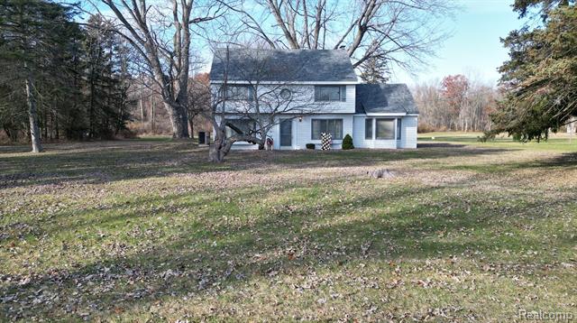 Builiding view four for 1670 South Channel, Harsens Island, MI. 48028