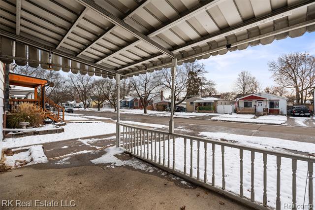 Builiding view four for 1125 E Hayes, Hazel Park, MI. 48030