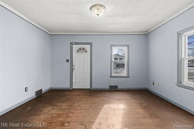 Builiding view seven for 1125 E Hayes, Hazel Park, MI. 48030