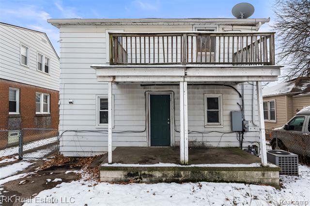 Builiding view thirty one for 1125 E Hayes, Hazel Park, MI. 48030