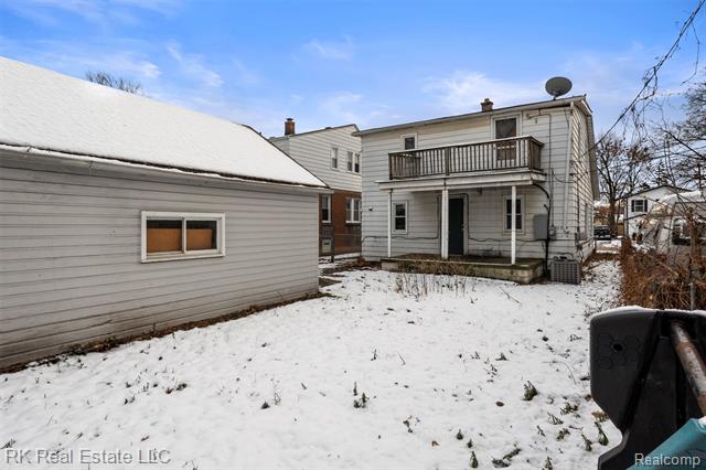 Builiding view thirty three for 1125 E Hayes, Hazel Park, MI. 48030