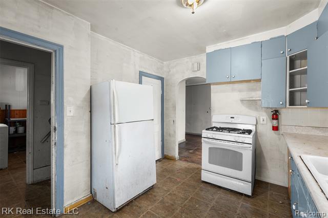 Builiding view twelve for 1125 E Hayes, Hazel Park, MI. 48030