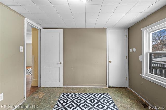 Builiding view twenty four for 1125 E Hayes, Hazel Park, MI. 48030