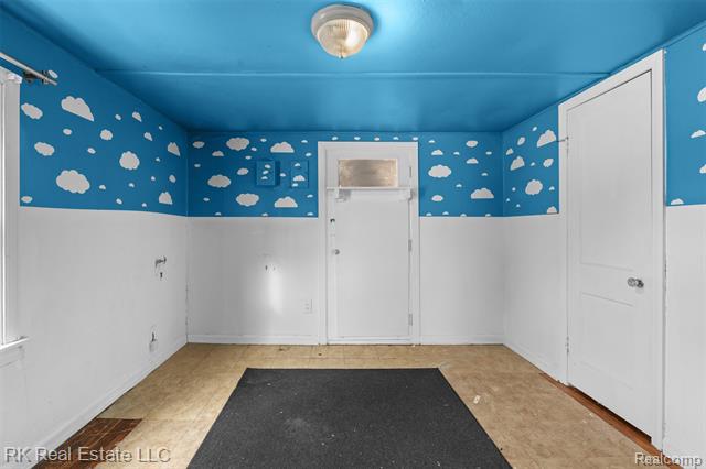 Builiding view twenty nine for 1125 E Hayes, Hazel Park, MI. 48030