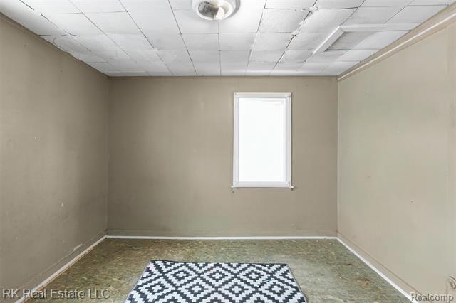 Builiding view twenty three for 1125 E Hayes, Hazel Park, MI. 48030