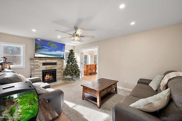 Builiding view eighteen for 8846 Stone, Algonac, MI. 48001