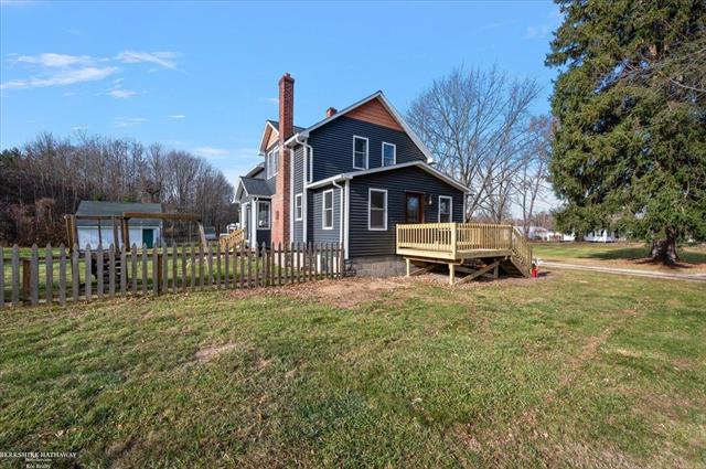 Builiding view thirty for 8846 Stone, Algonac, MI. 48001