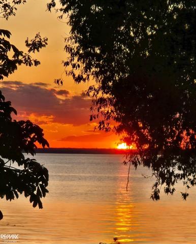 Builiding view thirty eight for 8014 Anchor Bay, Algonac, MI. 48001