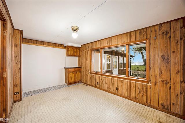 Builiding view twenty seven for 8014 Anchor Bay, Algonac, MI. 48001