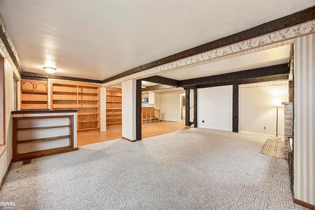 Builiding view twenty for 8014 Anchor Bay, Algonac, MI. 48001