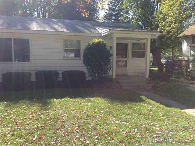 front view for 825 Summer St, Algonac, Mi. 48001