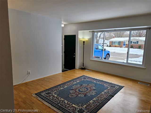 Builiding view two for 22023 W Brandon, Farmington, MI. 48336