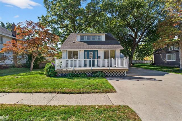 front view for 711 Smith St, Algonac, Mi. 48001