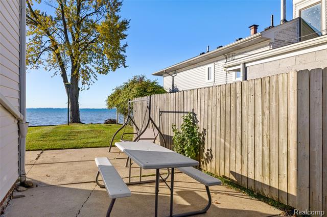 Builiding view fifty four for 9669 Dixie Hwy, Fair Haven, MI. 48023