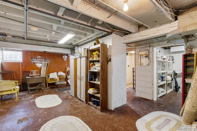 Builiding view forty six for 9669 Dixie Hwy, Fair Haven, MI. 48023