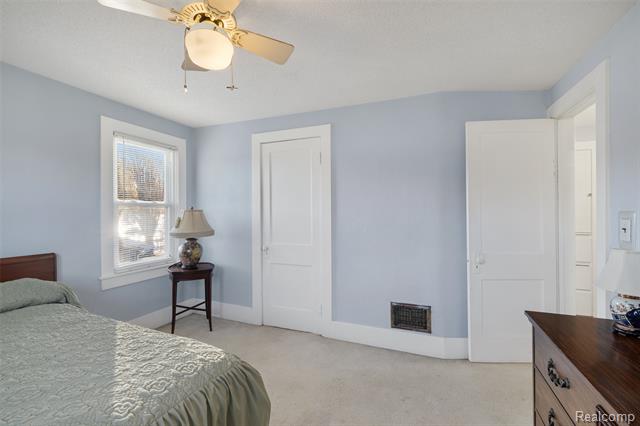 Builiding view forty two for 9669 Dixie Hwy, Fair Haven, MI. 48023