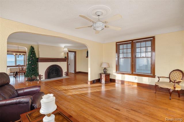 Builiding view fourteen for 9669 Dixie Hwy, Fair Haven, MI. 48023