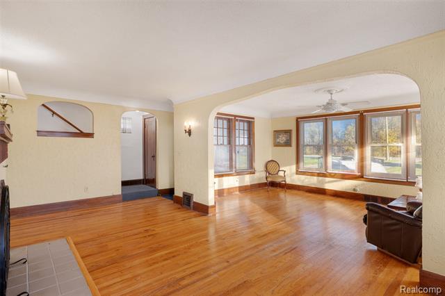 Builiding view nine for 9669 Dixie Hwy, Fair Haven, MI. 48023