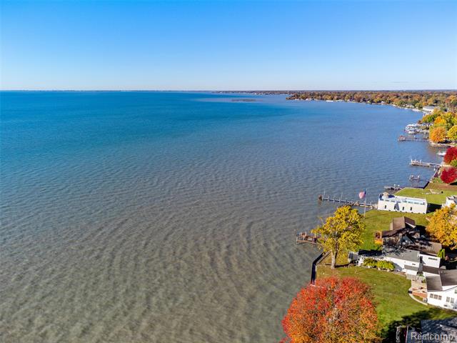 Builiding view sixty five for 9669 Dixie Hwy, Fair Haven, MI. 48023