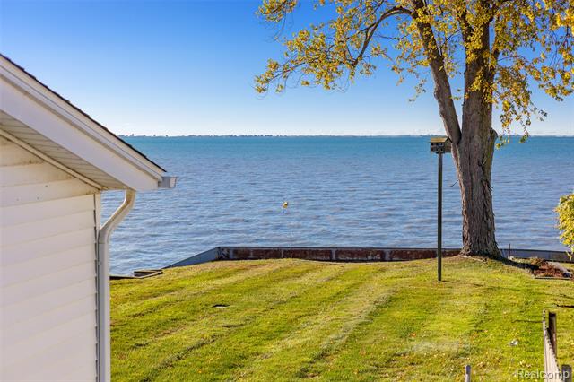 Builiding view thirty one for 9669 Dixie Hwy, Fair Haven, MI. 48023