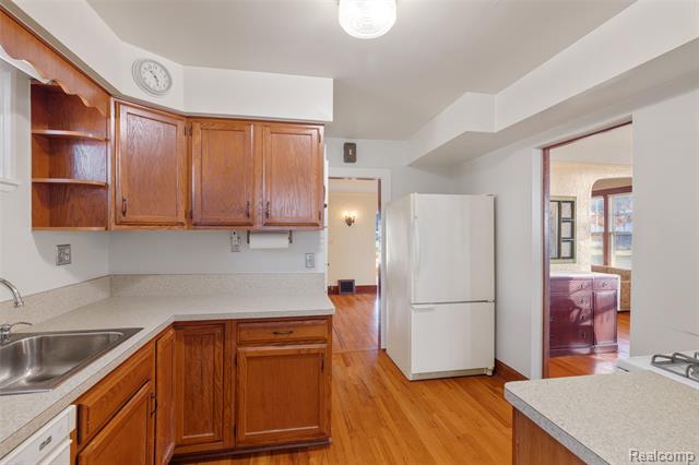 Builiding view twenty four for 9669 Dixie Hwy, Fair Haven, MI. 48023