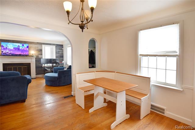 Builiding view five for 17228 Dorset, Southfield, MI. 48075