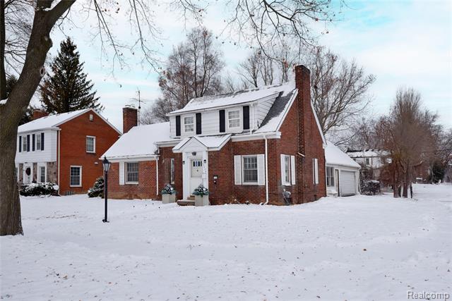 Builiding view twenty three for 17228 Dorset, Southfield, MI. 48075