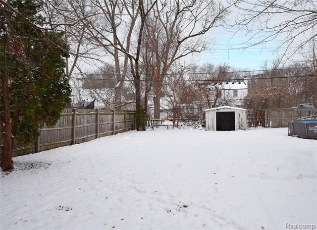 Builiding view twenty two for 17228 Dorset, Southfield, MI. 48075