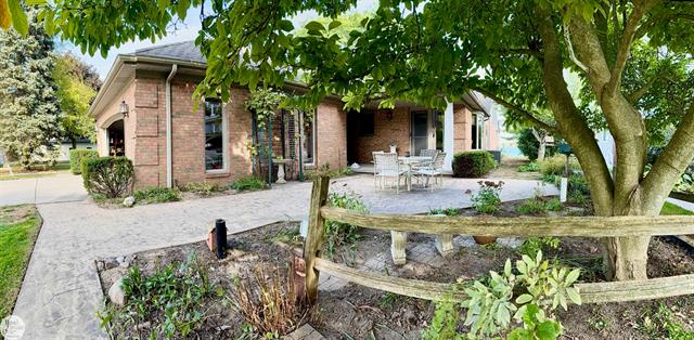 Builiding view forty four for 6901 S River, Marine City, MI. 48039