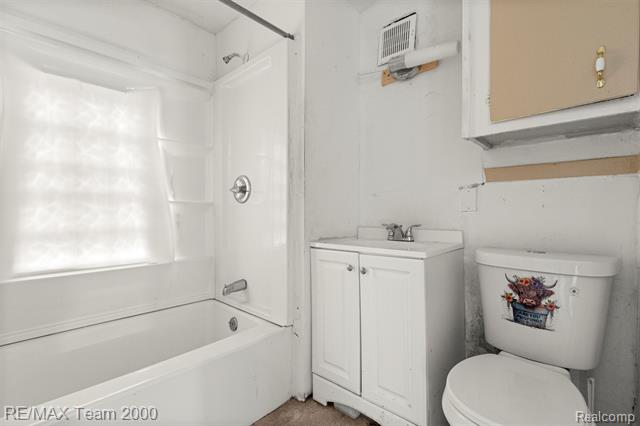 Builiding view seventeen for 334 E Milton, Hazel Park, MI. 48030