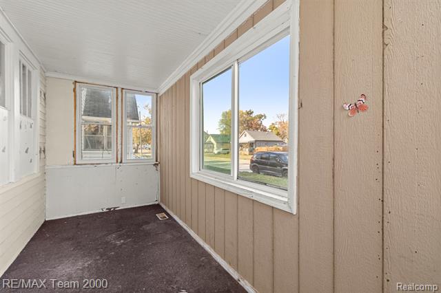 Builiding view twenty seven for 334 E Milton, Hazel Park, MI. 48030